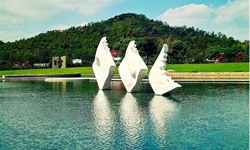 上海月湖雕塑公园游玩攻略_上海月湖雕塑公园游玩攻略要带什么